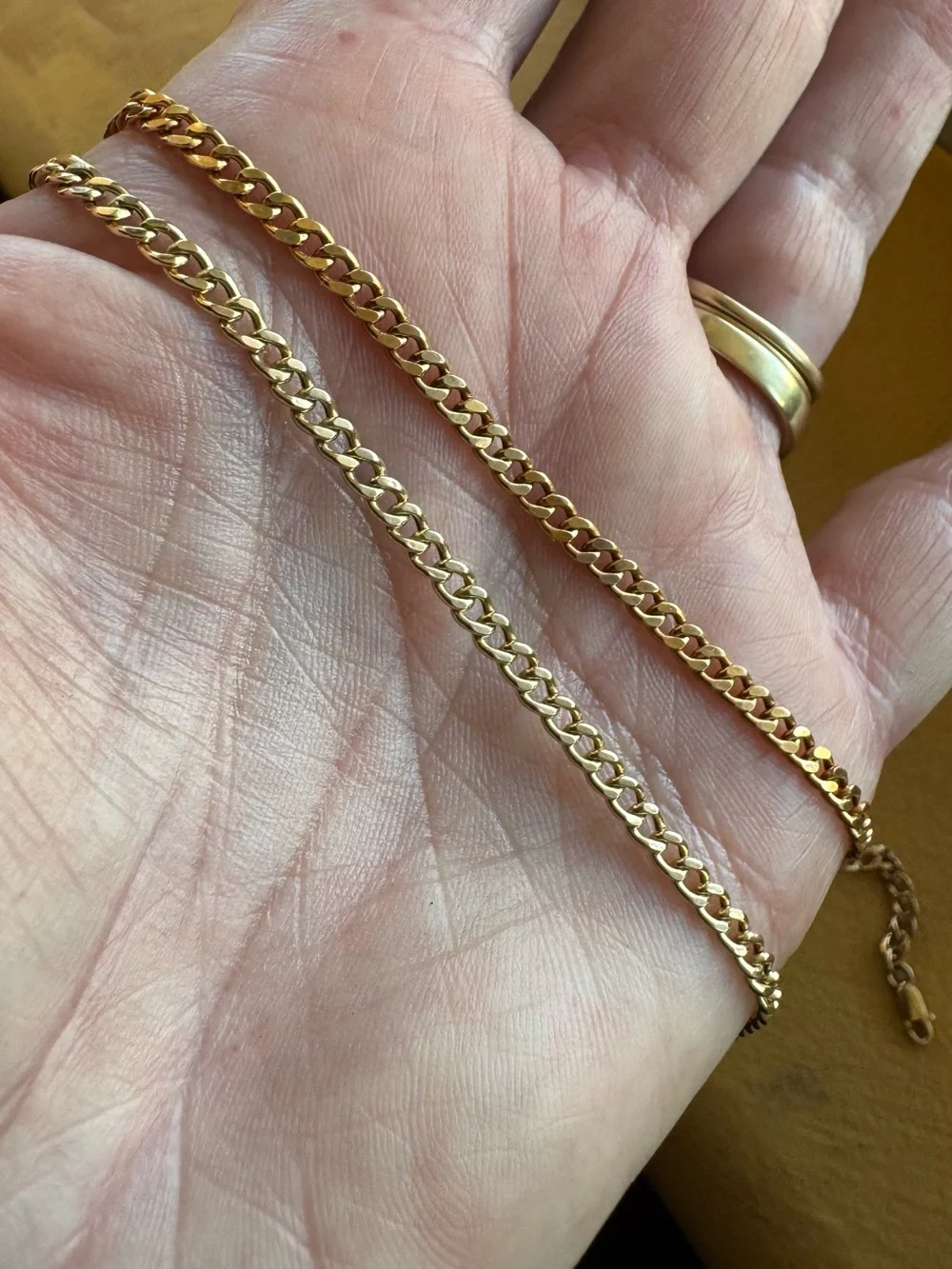 Mejuri 14k Gold Curb Chain - Picture 6 of 12